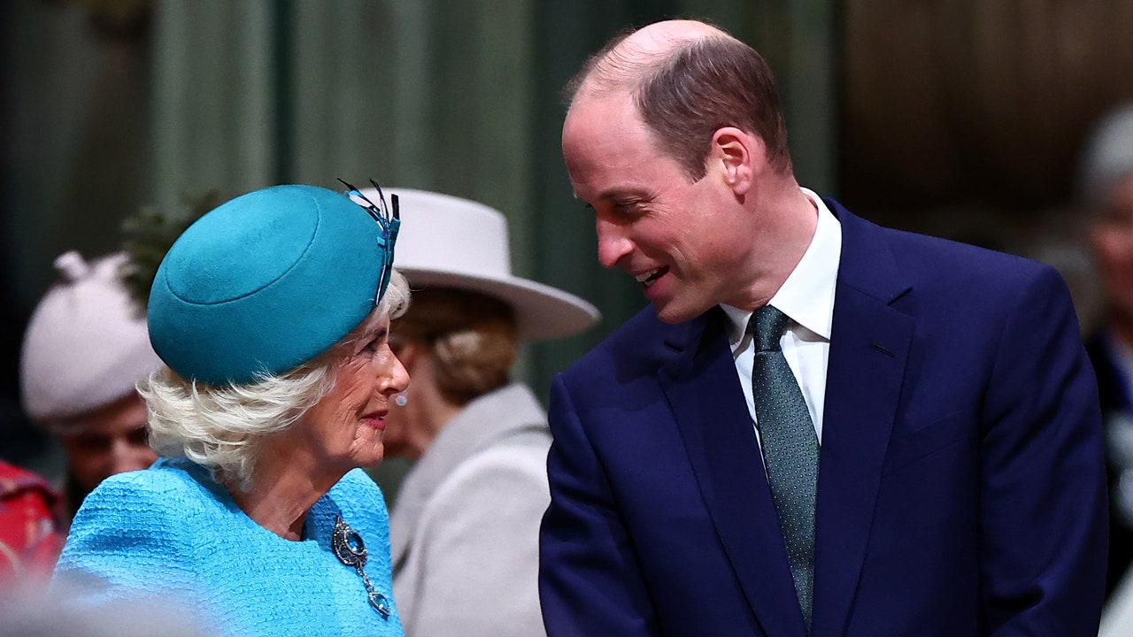 הנסיך וויליאם והמלכה קמילה ממשיכים למרות סוף שבוע עמוס של חדשות מלכותיות
