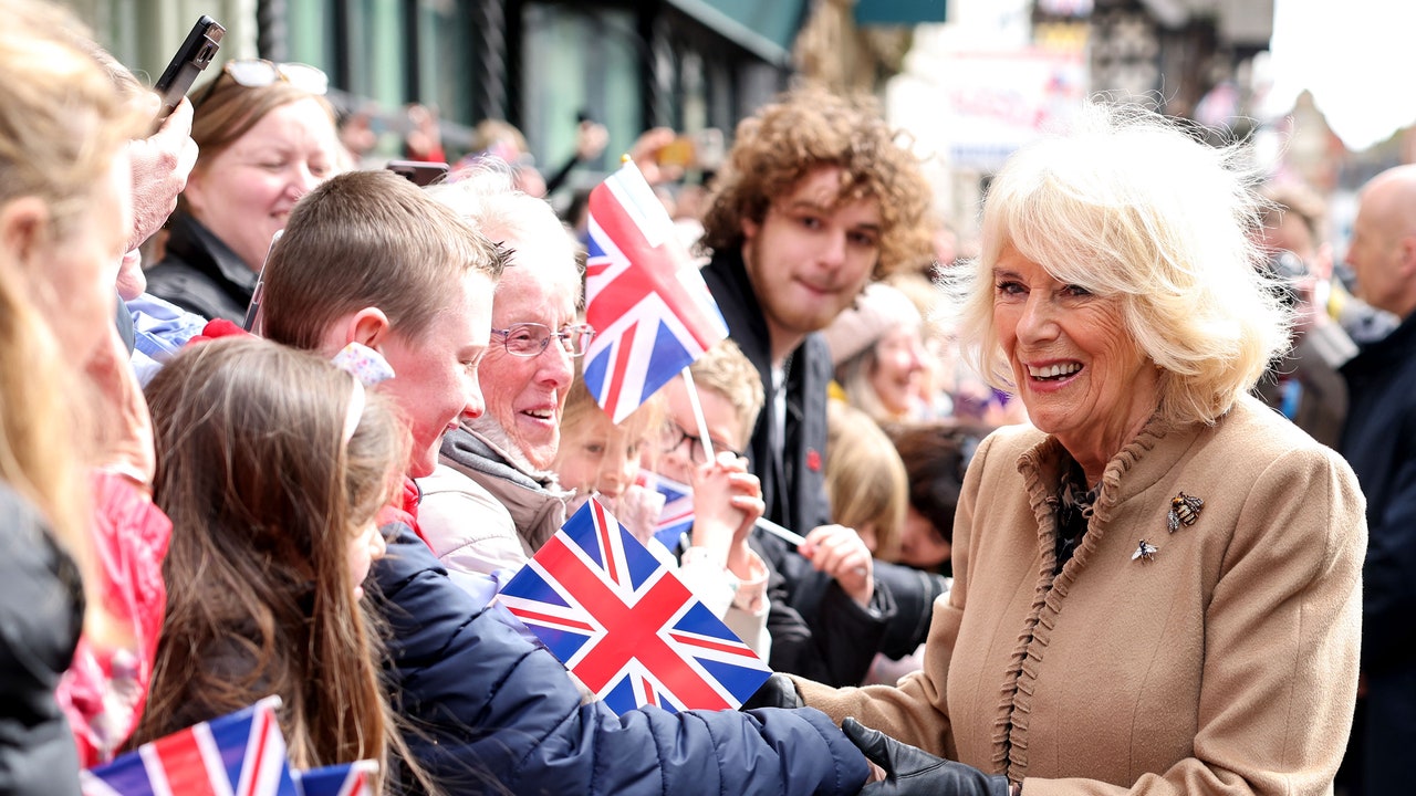 קייט מידלטון "תתרגש" לקבל מתנות מהציבור, אומרת המלכה קמילה