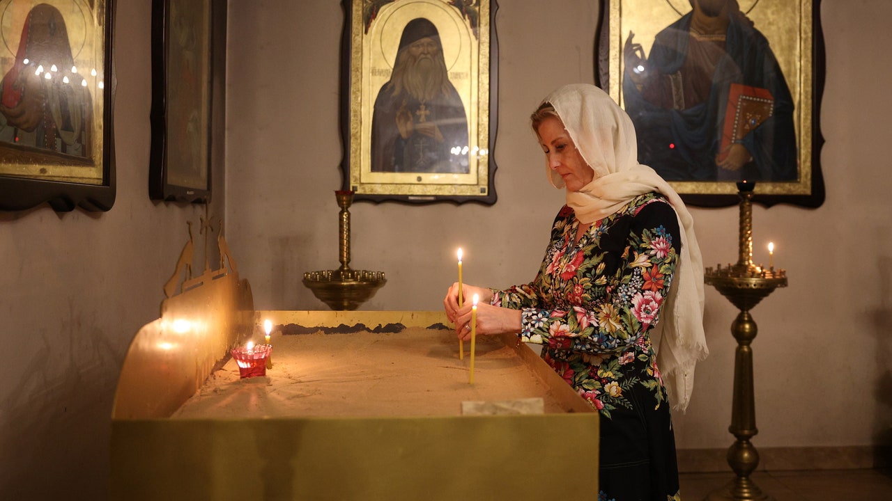 סופי, הדוכסית מאדינבורו, נוסעת לאוקראינה כדי להיפגש עם ניצולי אלימות מינית