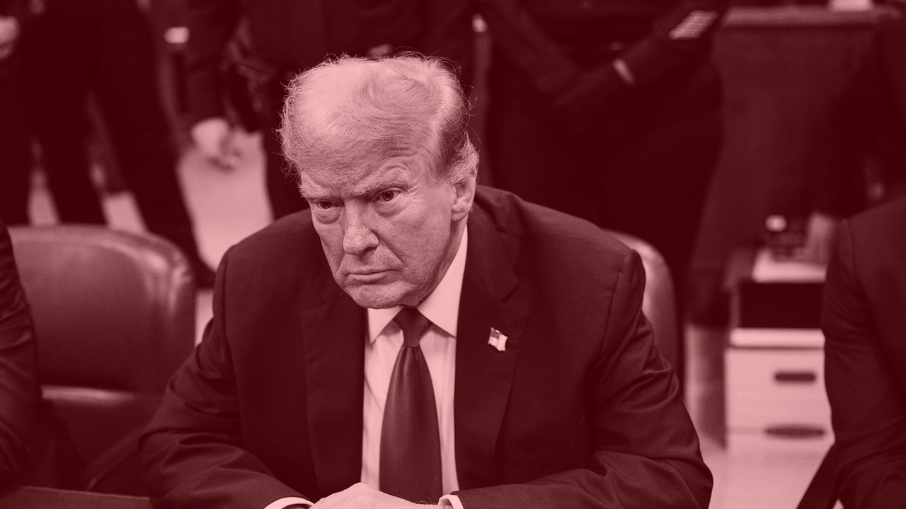 הכירו את הנשר המשפטי של CNN עם מבט ממעוף הציפור של משפט טראמפ