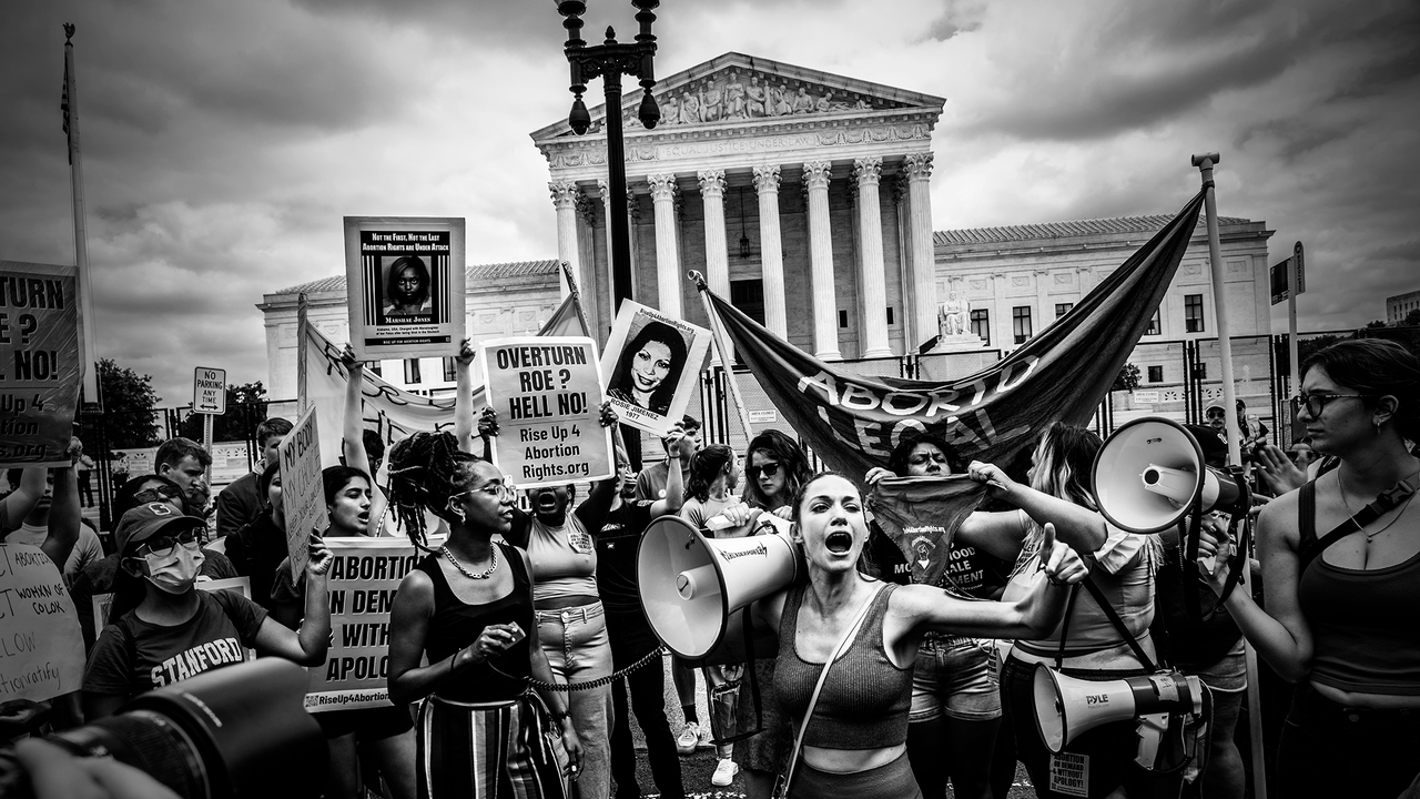 טראמפ מציין את יום השנה השני לרו נגד ווייד שהתהפך על ידי ניסיון להבין איך הכי טוב להתפאר בזה