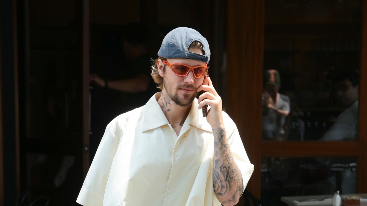 האם ג'סטין ביבר מופיע בחתונה של אמבאני?