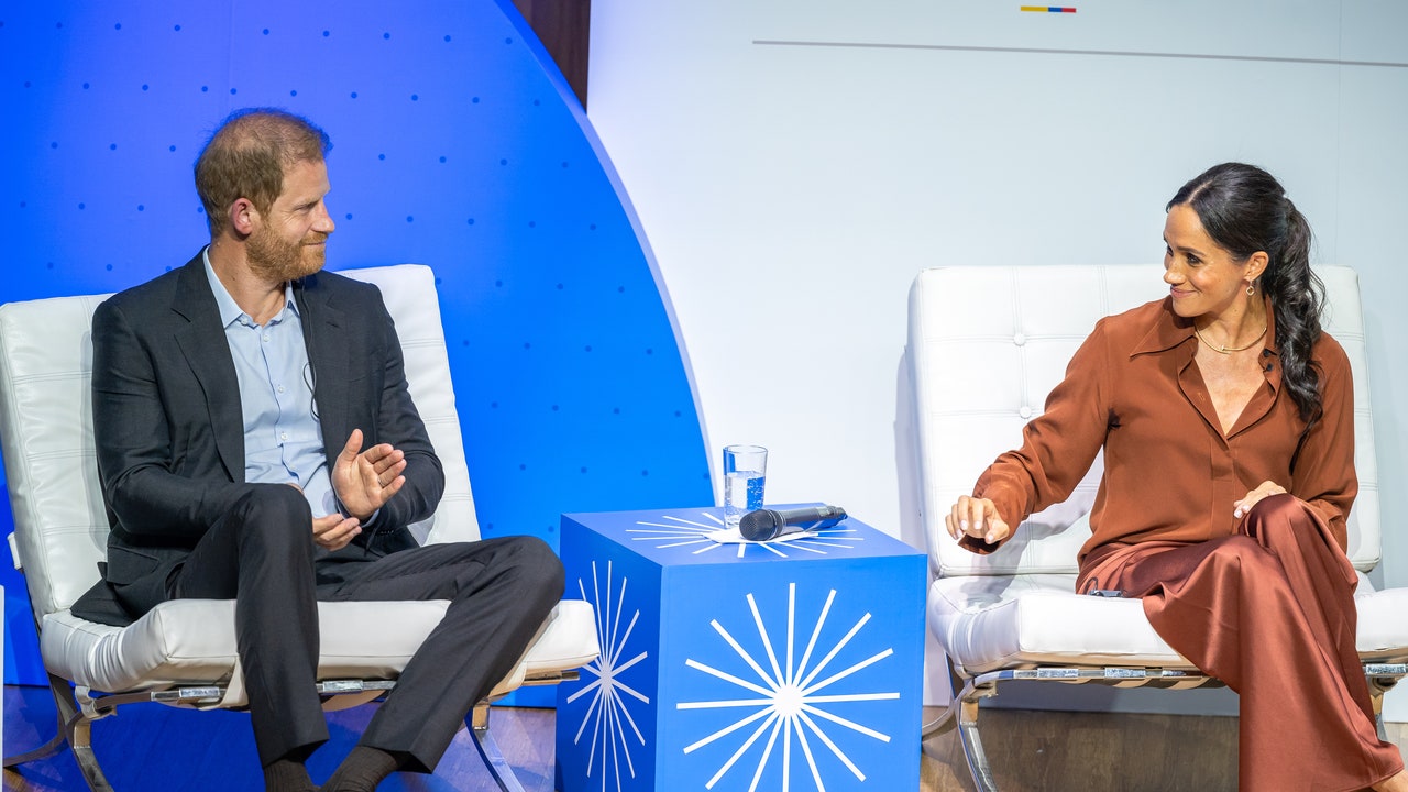 Meghan Markle מסיים את היום הראשון של סיור קולומביה עם תזכורת חשובה