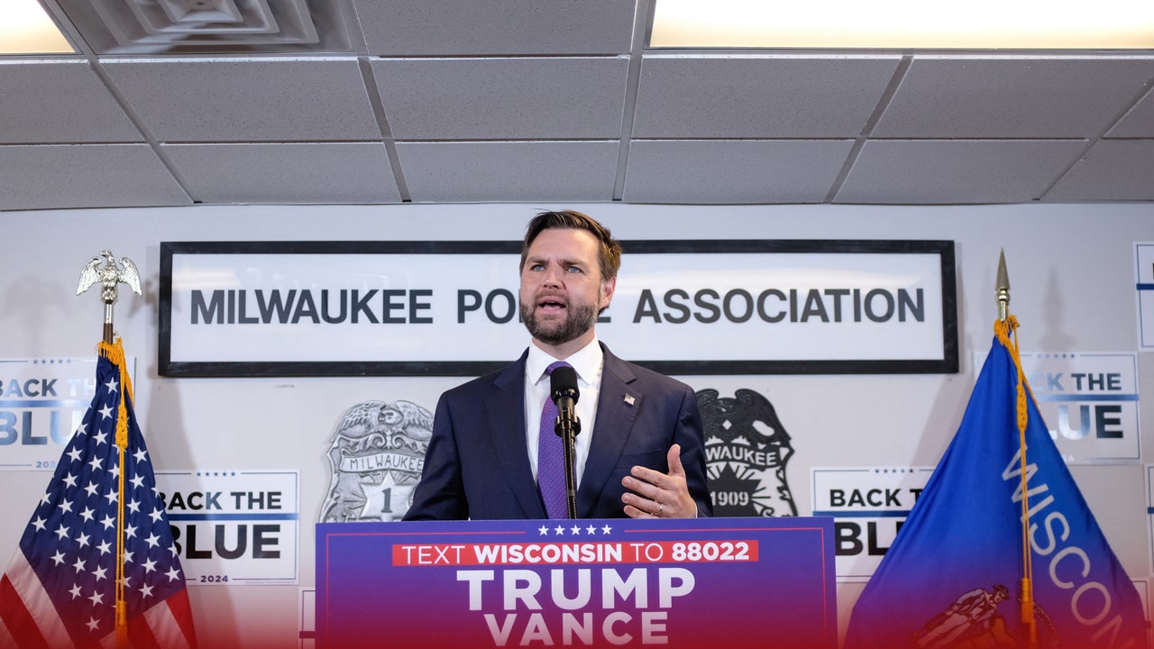 JD Vance שוב מגן על דונלד טראמפ, הפעם מפני ותיקים נעלבים