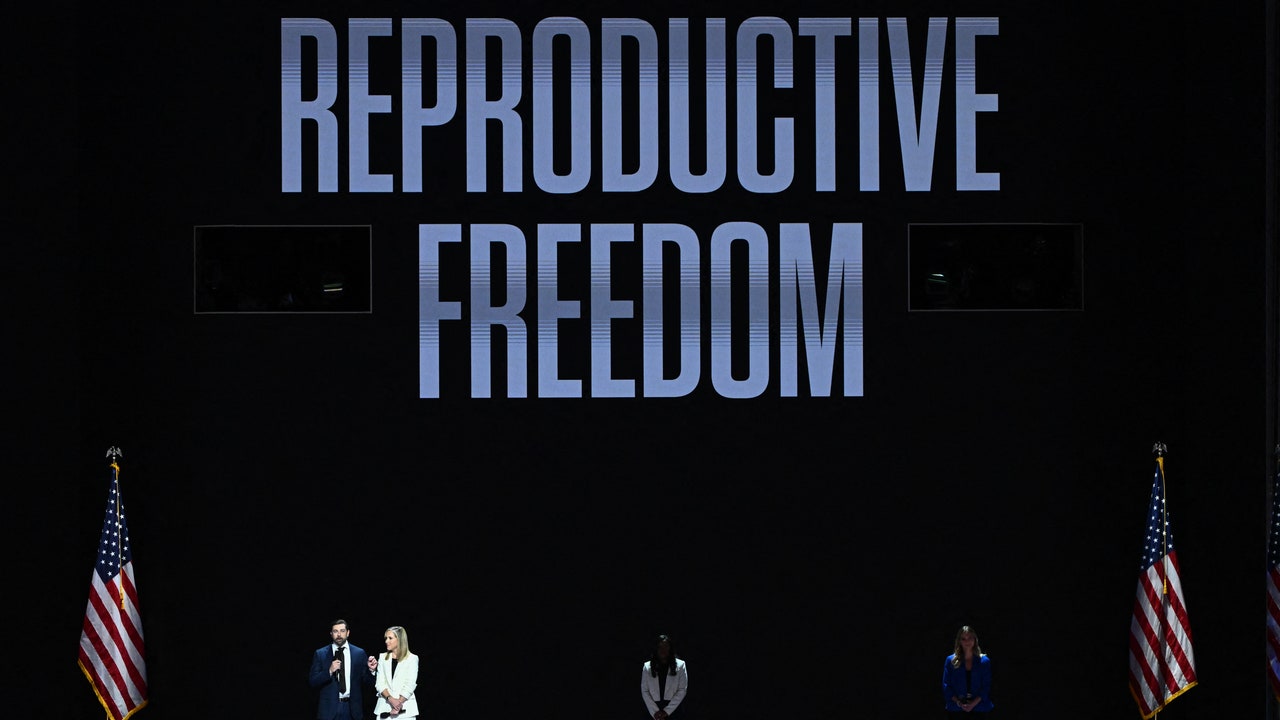 שלוש נשים מדגישות את הזוועות של עולם פוסט-דובס ב-2024 DNC