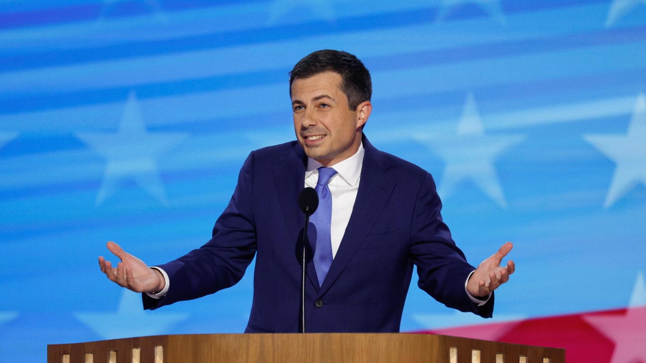 איך פיט בוטייג עצר את תעלוליו הילדותיים של אילון מאסק כמו מבוגר