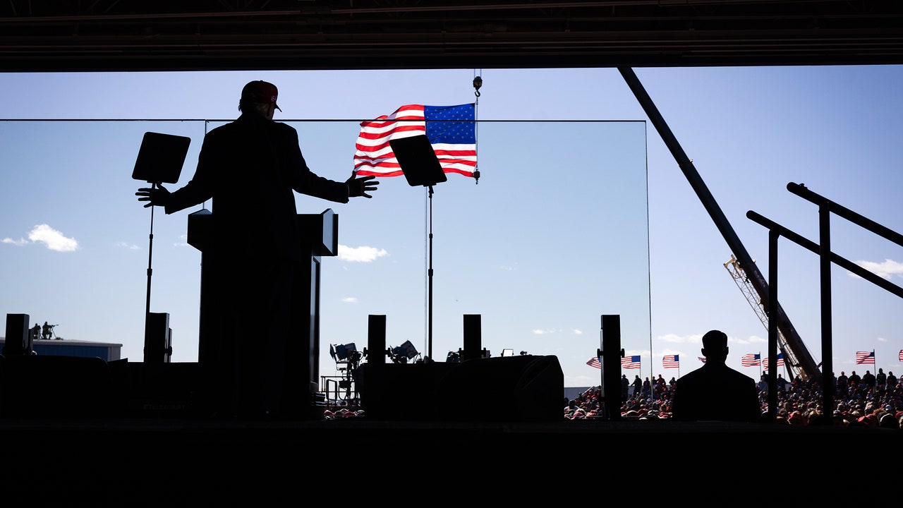 שקר הוא נאמנות בממשלתו של טראמפ