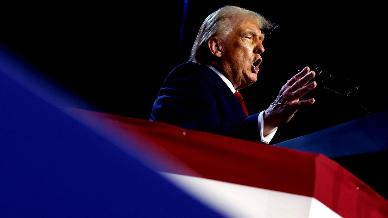 "אני רק רוצה שהוא ישאיר אותי לבד": החרדה מרהיבה שמרעידה את פקידי טראמפ לשעבר