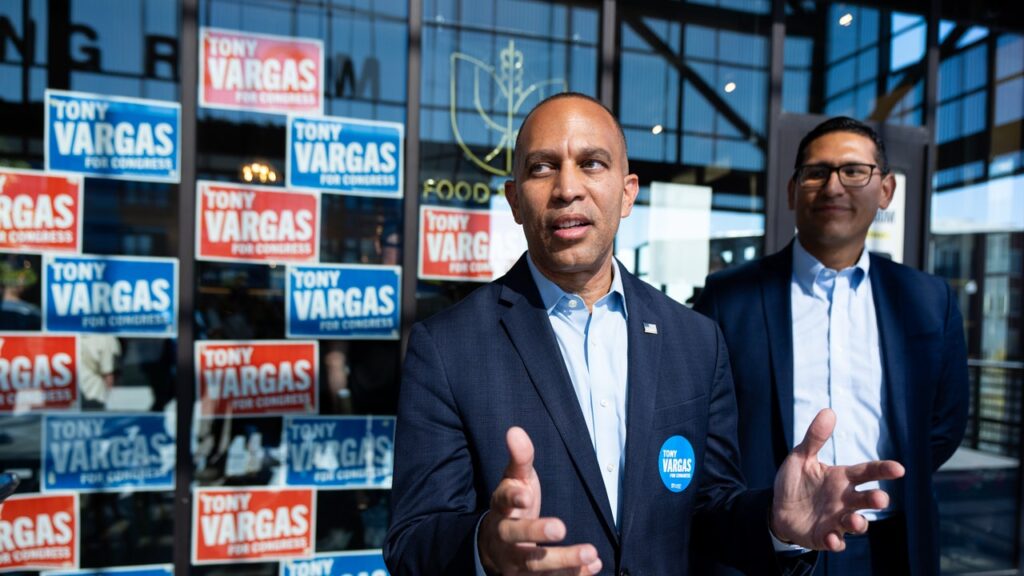 בית הנבחרים הוא התקווה האחרונה של הדמוקרטים לחסום שליטה רפובליקנית מוחלטת