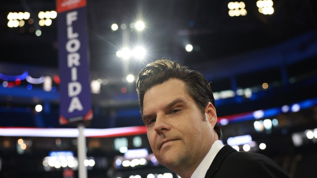 לחוקרי האתיקה בבית המשפט נאמר שמאט גאץ קיים יחסי מין עם ילדה קטינה: דיווח