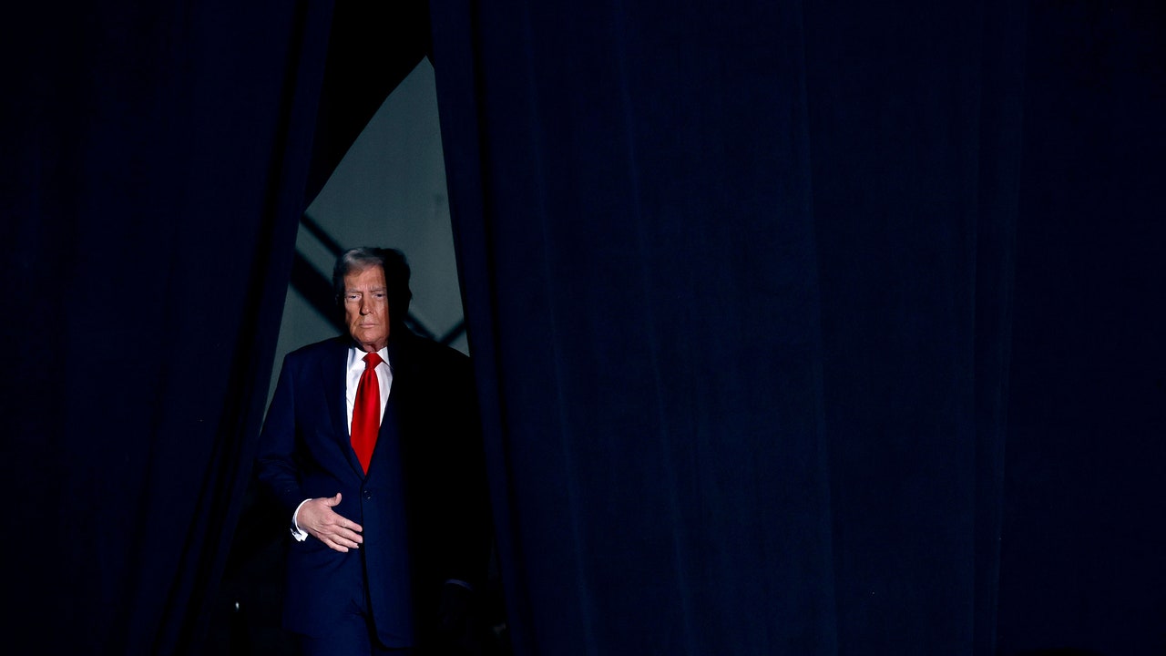 מדוע הבחירות של 2024 הוגדרו על ידי "Scrazy S--t After More Crazy S--t"