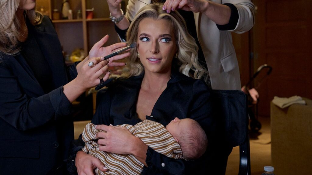 האנה נילמן של חוות בלרינה היא רשמית נערת כיסוי שמרנית