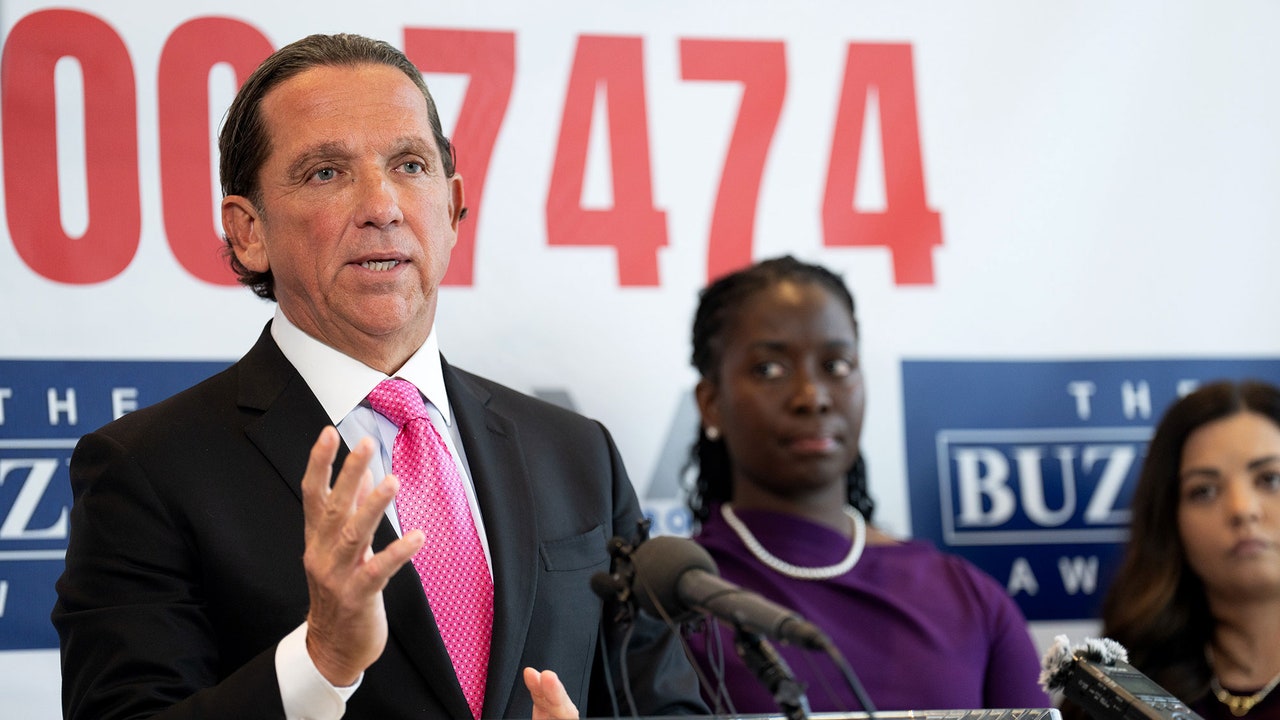 איך עורך הדין טוני בוזבי הגיע למרכז סערת דידי-ג'יי זי