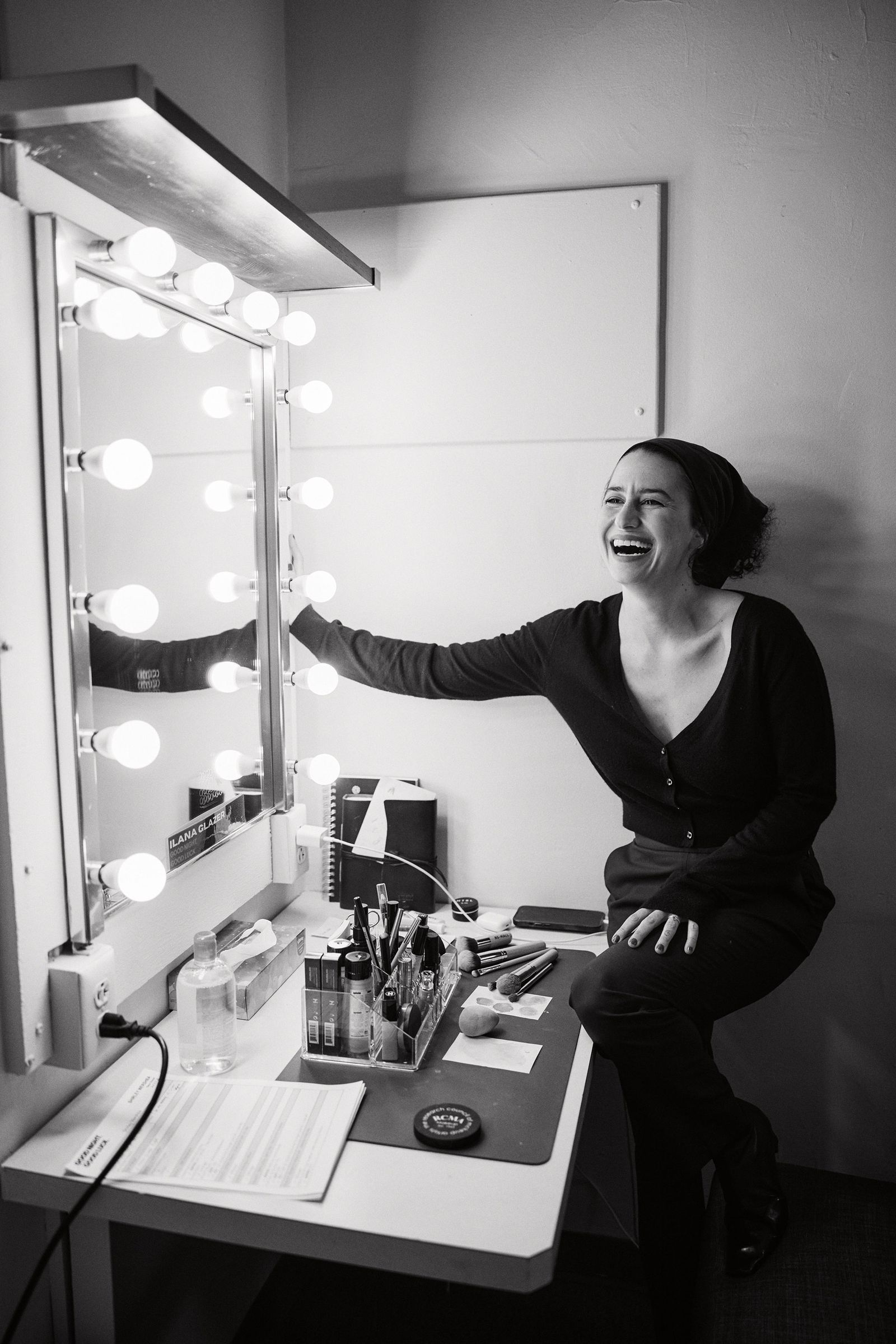 תמונה עשויה להכיל חדר ההלבשה של אילנה זגג