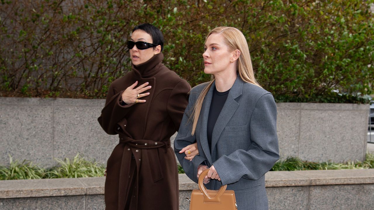 לאה מקסוויני "מרוצה" את התביעה שלה נגד בראבו תתקדם, כמו שעומדות לשעבר אחרות מכנות זאת "ניצחון"