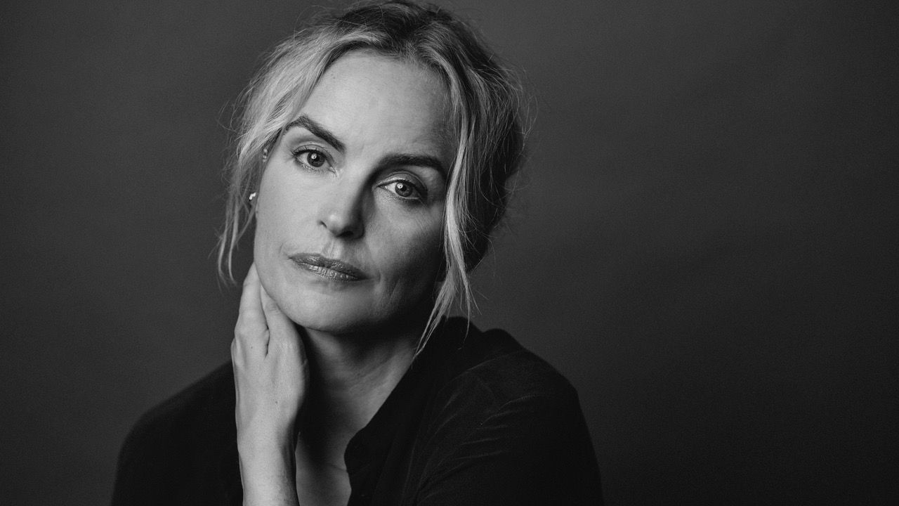 נינה הוס אומרת שתפקידה בעיבוד חדש של פרדס הדובדבן של צ'כוב "יצא מהכחול"