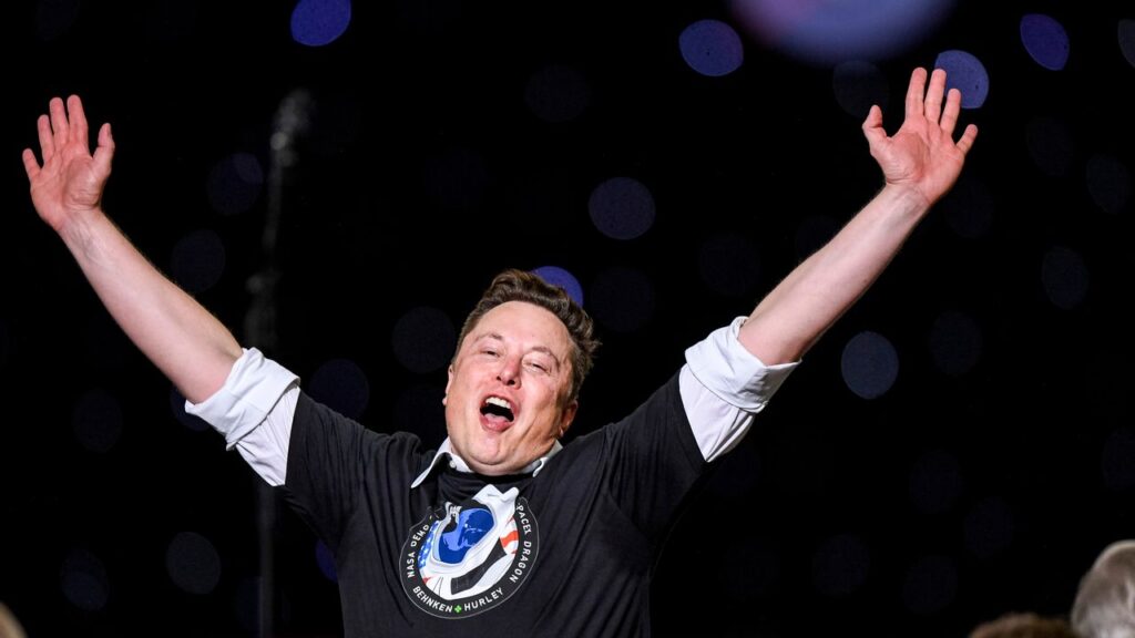 הפתעה: על פי הדיווחים, התנעה של אלון מאסק בפוליטיקה הונעה על ידי קטמין, אדדרל, שחרורים ואקסטזה