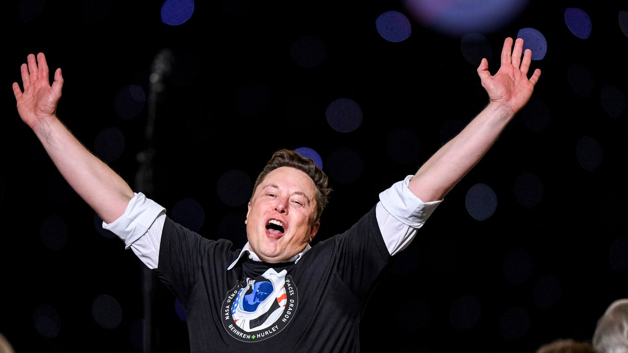 הפתעה: על פי הדיווחים, התנעה של אלון מאסק בפוליטיקה הונעה על ידי קטמין, אדדרל, שחרורים ואקסטזה