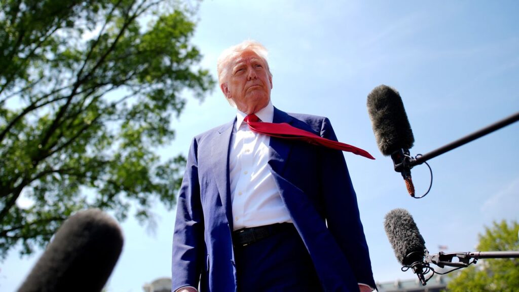 השקרים של טראמפ סוף סוף מדביקים אותו