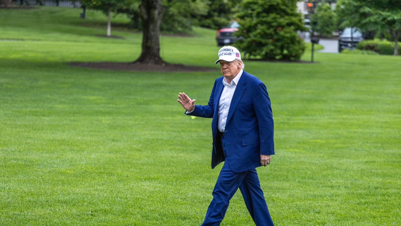 חנינה של דונלד טראמפ מציבה את הנאמנים של MAGA מעל החוק