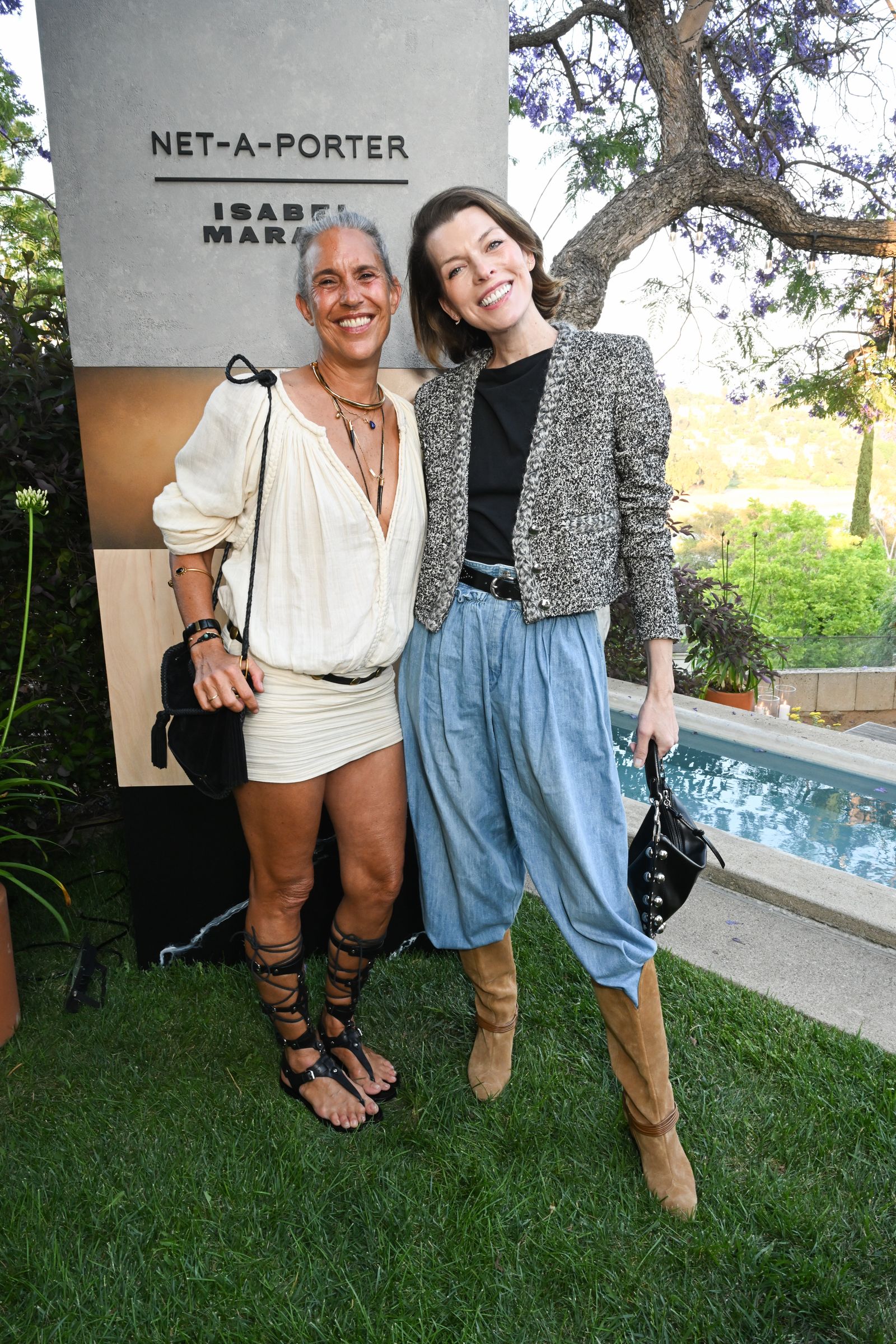 איזבל מארנט et milla Jovovich au dîner isabel marant et netaporter organis à l'oliver house le 29 מאי 2025 à los ...