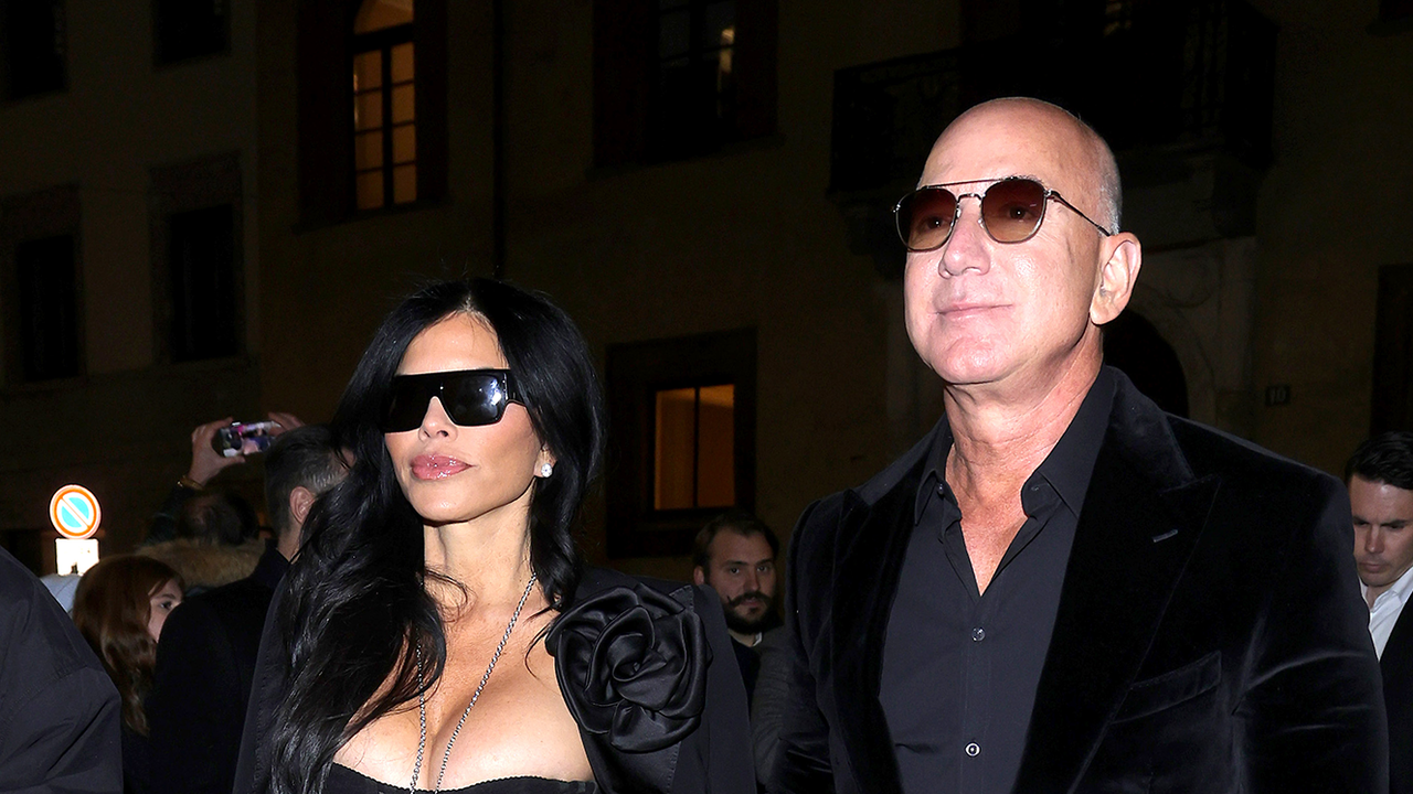 לשמלת הכלה של לורן סאנצ'ס, כל השלטים מצביעים על דולצ'ה וגבאנה