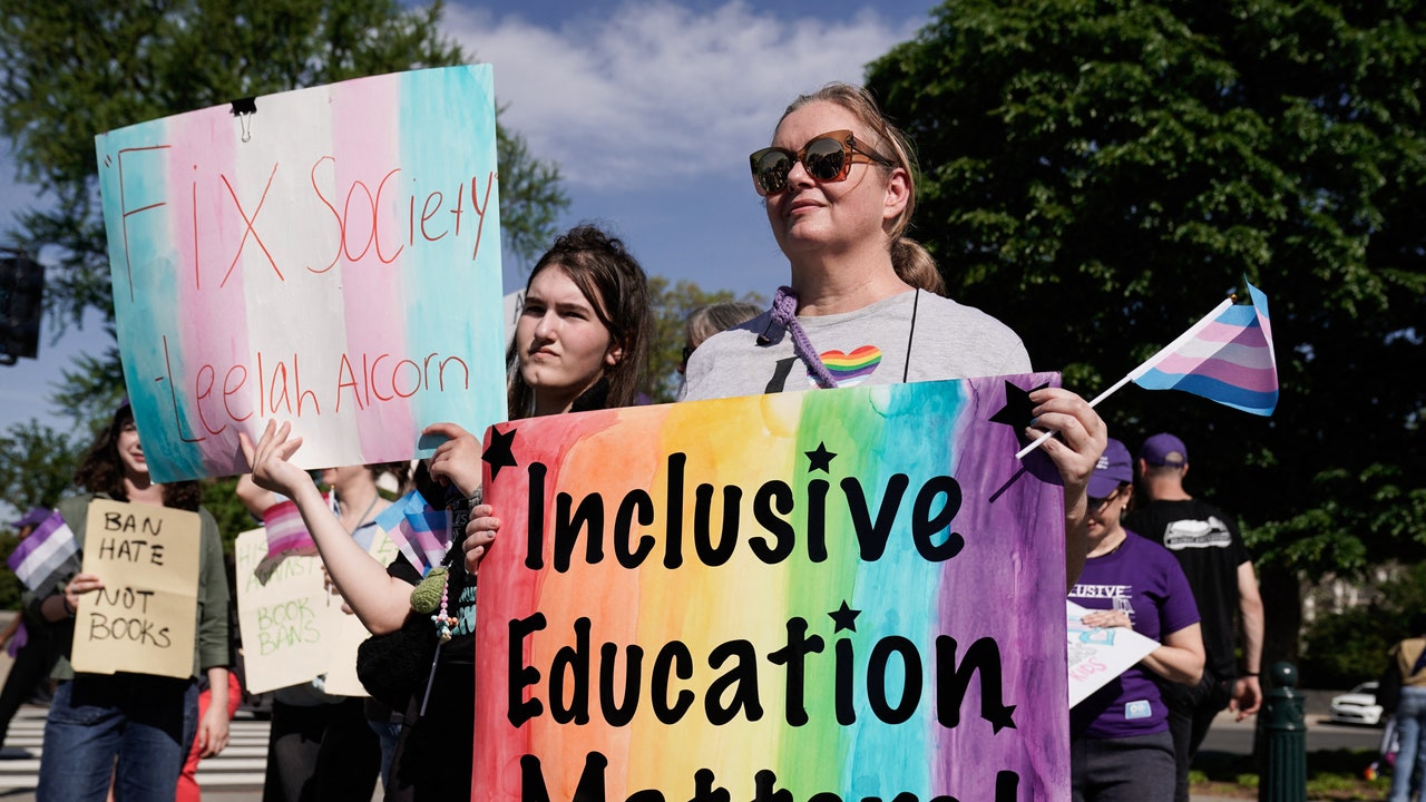 בית המשפט העליון קובע לטובת הורים המתנגדים לספרי הלהט"בים