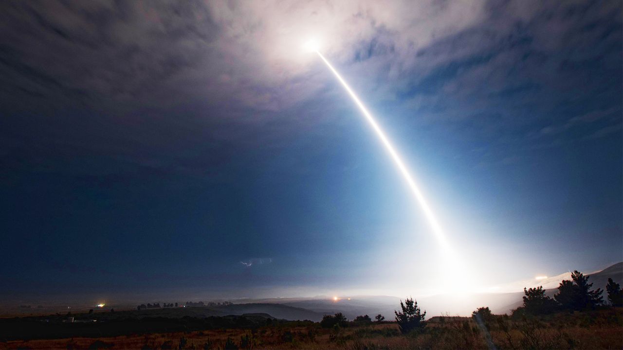 ברוך הבא ל- Praxis: עדן היי-טק-טסטוסטרון גבוה שיציל את העולם