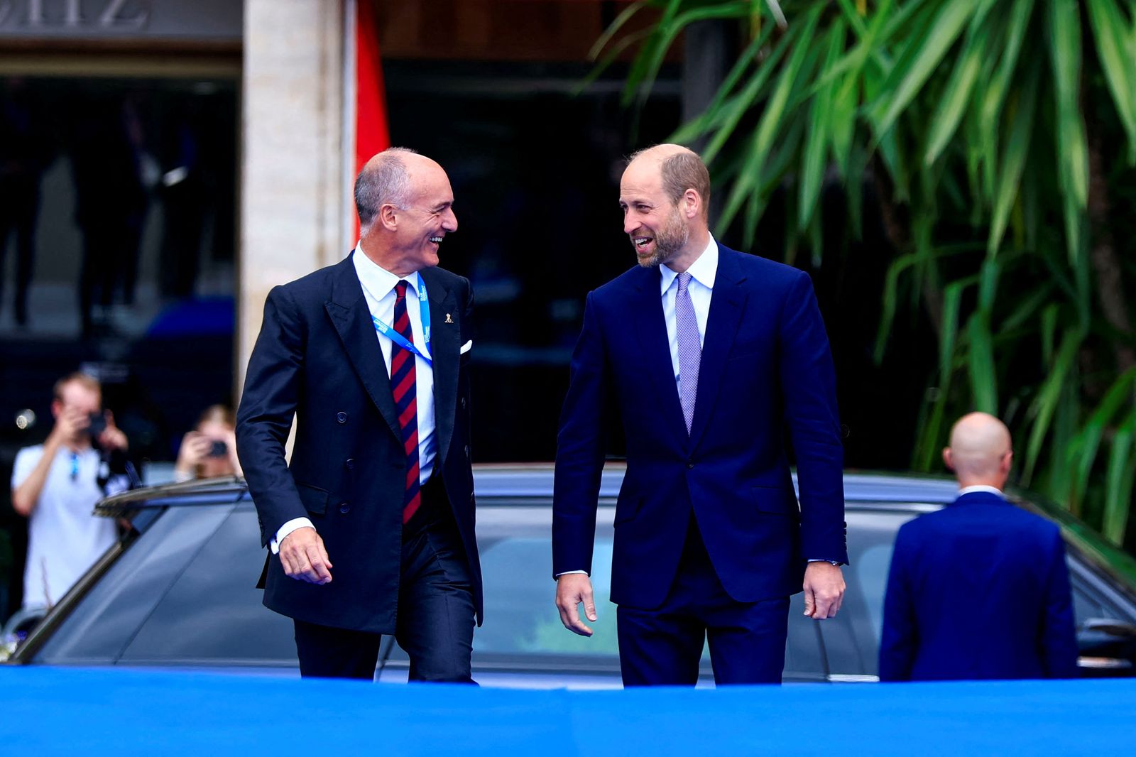 תמונה עשויה להכיל את הנסיך וויליאם דיוק מקיימברידג 'היינץ פון פרסטר אביזרים ללבוש רשמי עניבה למבוגר ואדם
