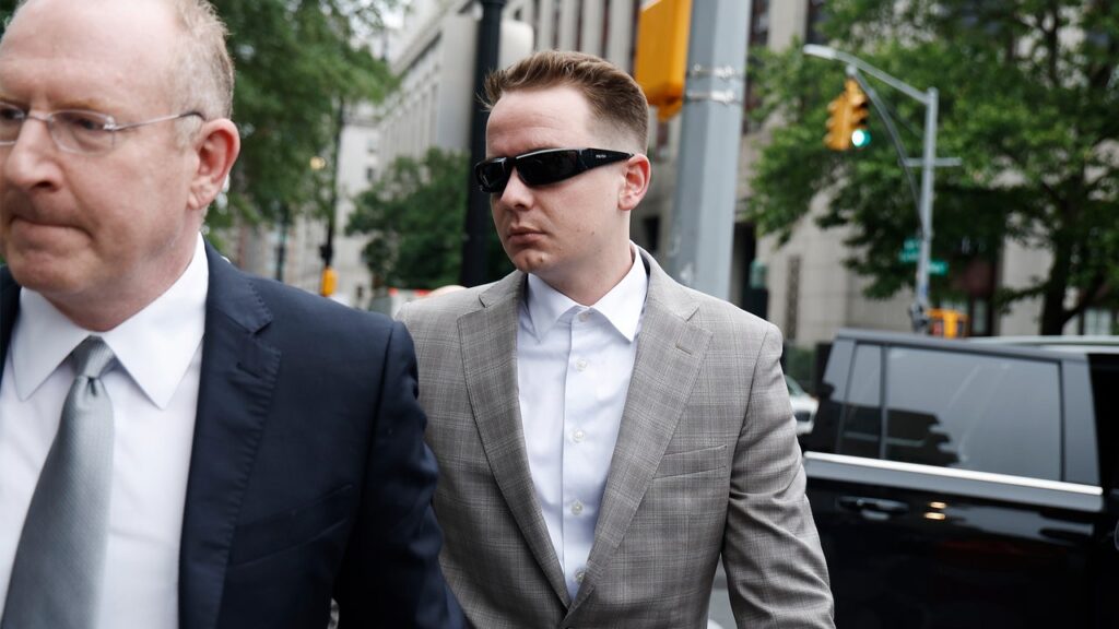 העוזר, המוגול ומשחק הסיום של דידי משפט