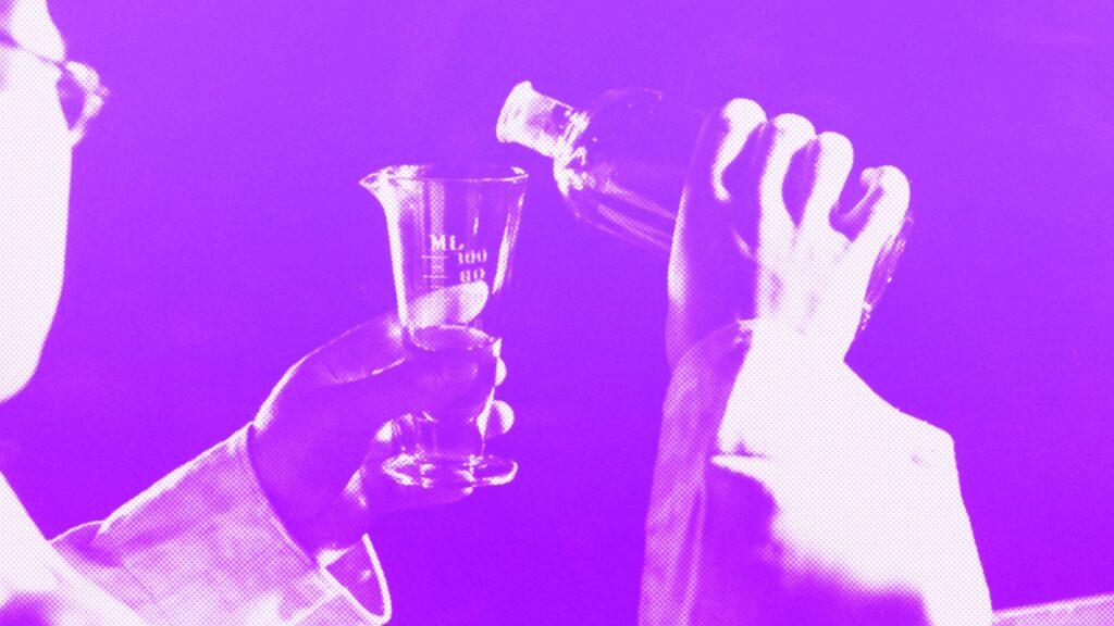 מדוע משפיעים על מאה כל כך אובססיביים לטפילים?