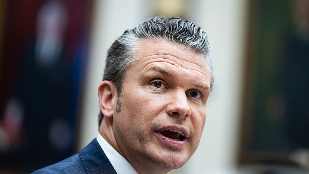 נראה כי פיט הגת לא חושב שפקדת בית משפט מציקה צריכה למנוע ממנו לשלוח חיילים לערים אמריקאיות