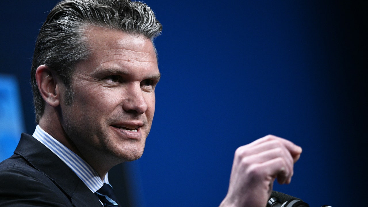 פיט "טקסטים מתכננים מלחמה לצ'אט הקבוצתי" Hegseth כועס על דליפות שוב