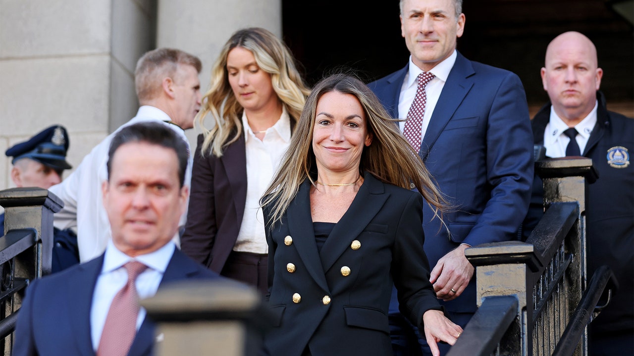 קארן קריאה לא מצאה אשמה ברצח במשפט שני, אשם ב- OUI