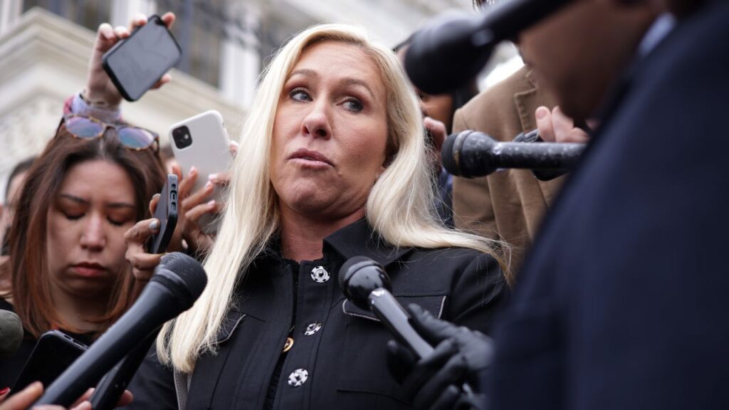 רפובליקני הבית המומים ללמוד את הצעת החוק שלא קראו להם יש דברים שהם לא אוהבים