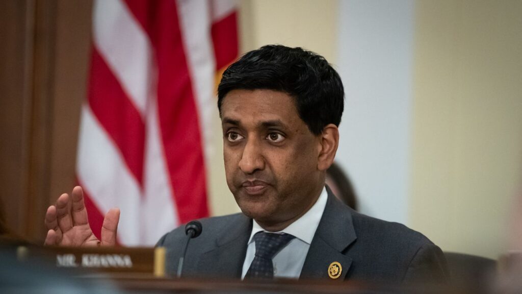 דמוקרטים לבית שואלים את האחוזה של ג'פרי אפשטיין ל"ספר יום הולדת "