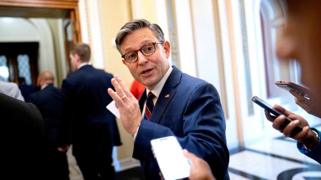 מייק ג'ונסון דוחק מחוקקים להפסקה מוקדמת כדי להימנע מהצבעה על שחרור קבצי אפשטיין