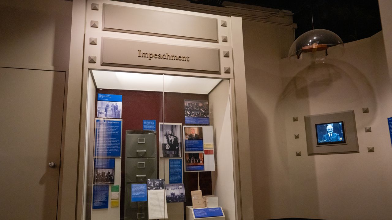 סמית'סוניאן ממזער את תצוגת ההדחה הכפולה של טראמפ