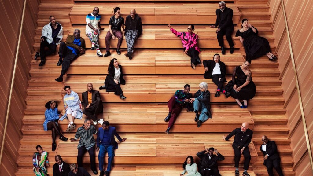 בתוך מוזיאון הסטודיו בחזרה המסנוורת של הארלם, שבע שנים ביכולת