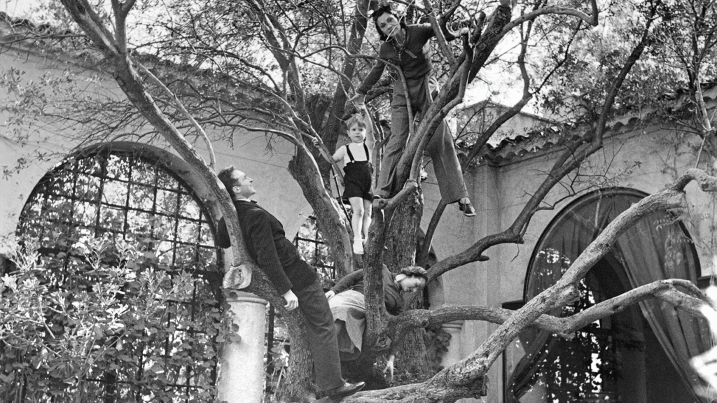 בתוך בריחתו של קוקו שאנל בריביירה הצרפתית