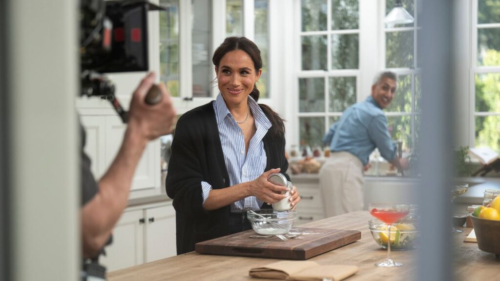 מגהאן מרקל סוף סוף מגלה באהבה, מגהאן היא תוכנית אירוח, לא מדריך כיצד לבצע