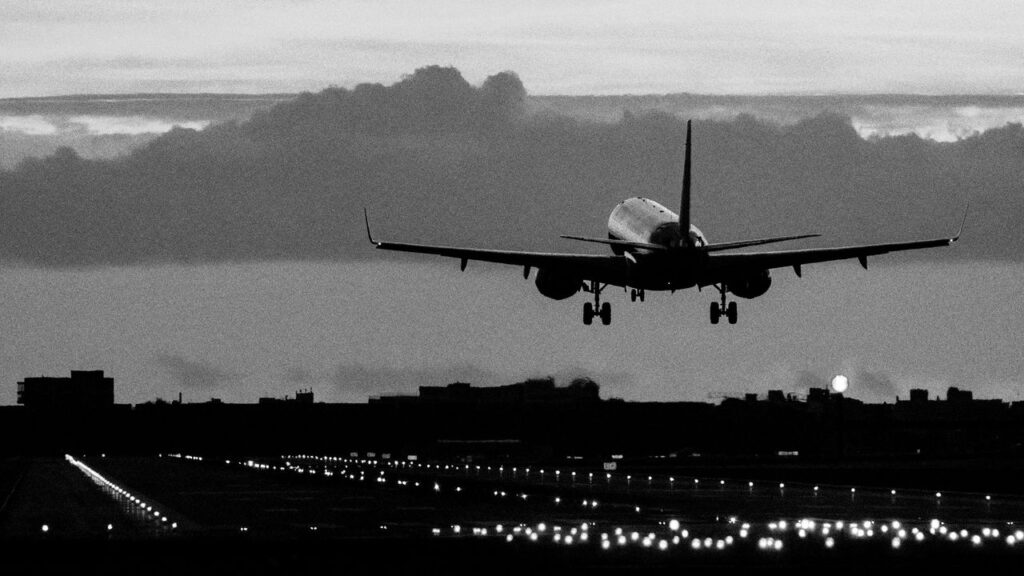 פגוש את הידוענים, המרגלים והמיליארדרים שהורידו החלפת אסיר מורחבת עם פוטין