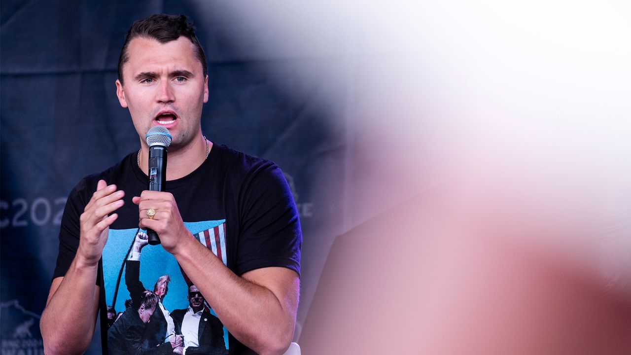 צ'רלי קירק, גואל: מעמד פוליטי מוצא את המטרה האבודה שלה