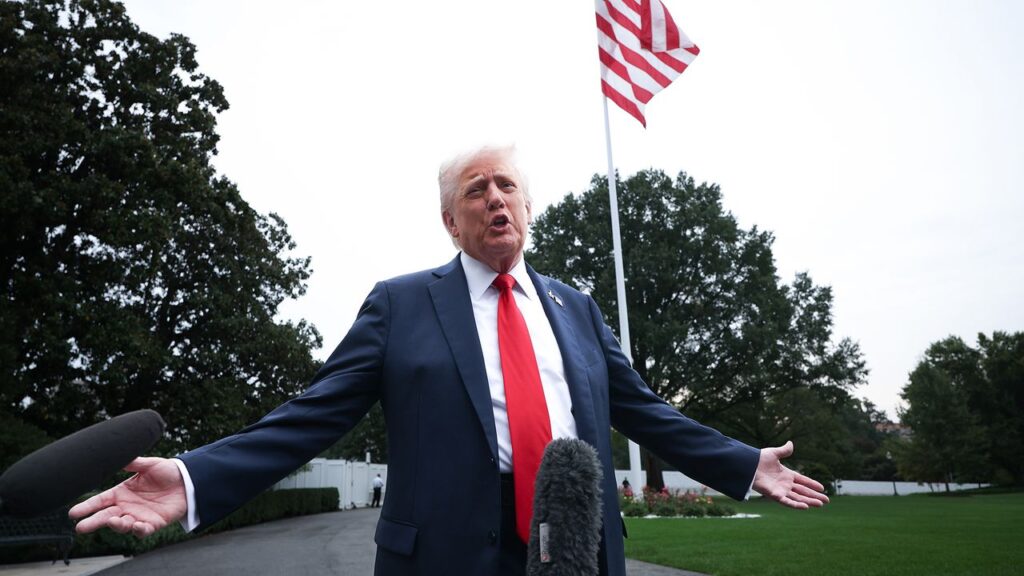 דונלד טראמפ Shitposts ai Slop בין כיבוי כיבוי