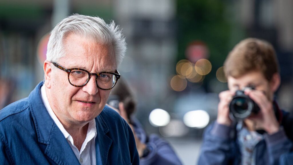 הנסיך לורן מגלה שיש לו בן סודי