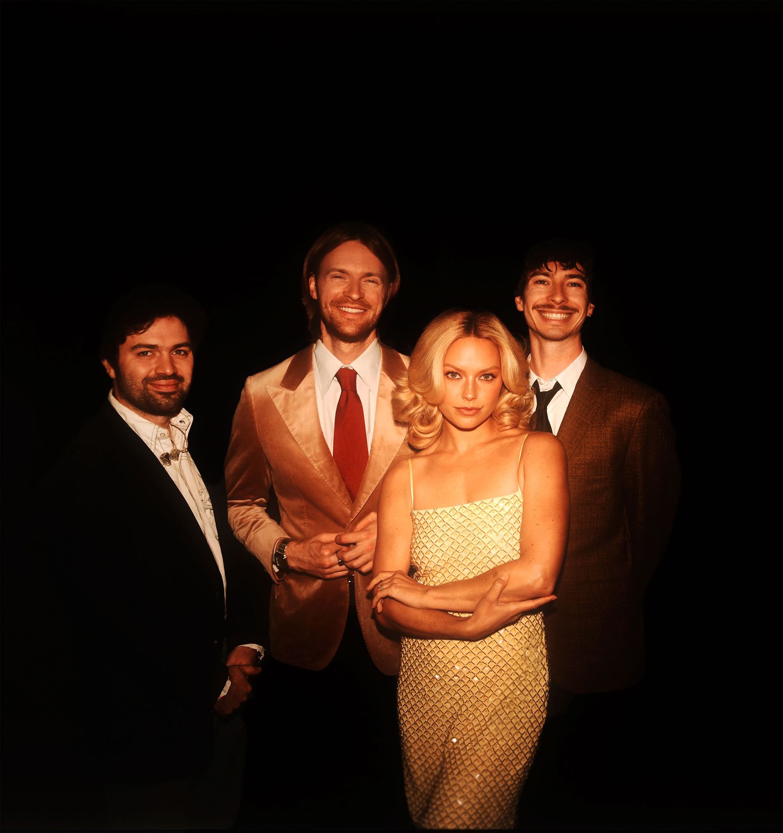 החסדים משמאל דייוויד מרינלי פיניאס אוקונל אשר וילסון וריקי גורמה.