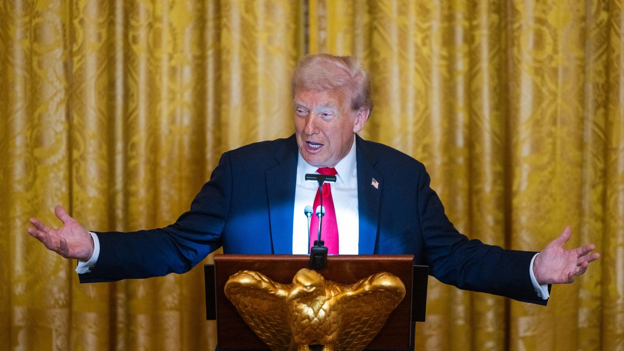 הבית הלבן של טראמפ משפיל את הדמוקרטים עם עדכוני אתר מבחר