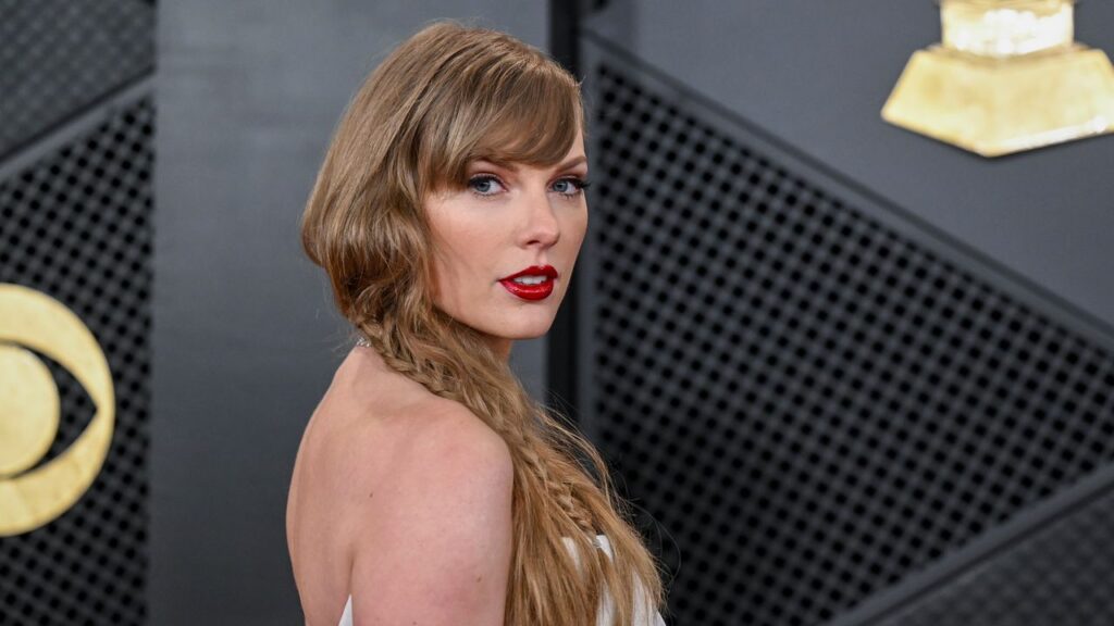 טיילור סוויפט הופכת בני נוער גרמנים לחוקרי אמנות