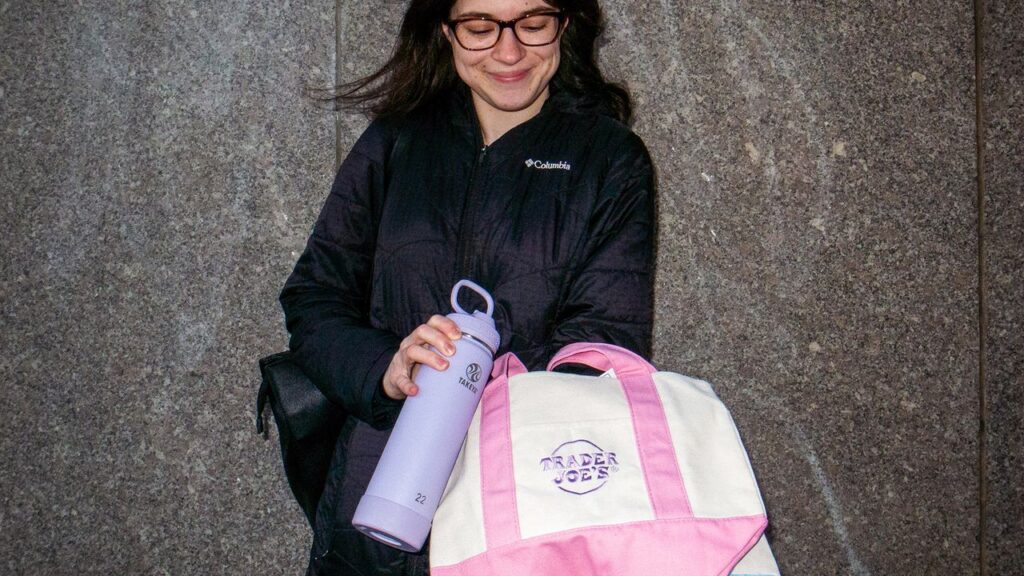 קטנטנים, נדירים ופופולריים בטירוף: איך הפכו המיני נעליים של טריידר ג'ו ללבובוס החדש