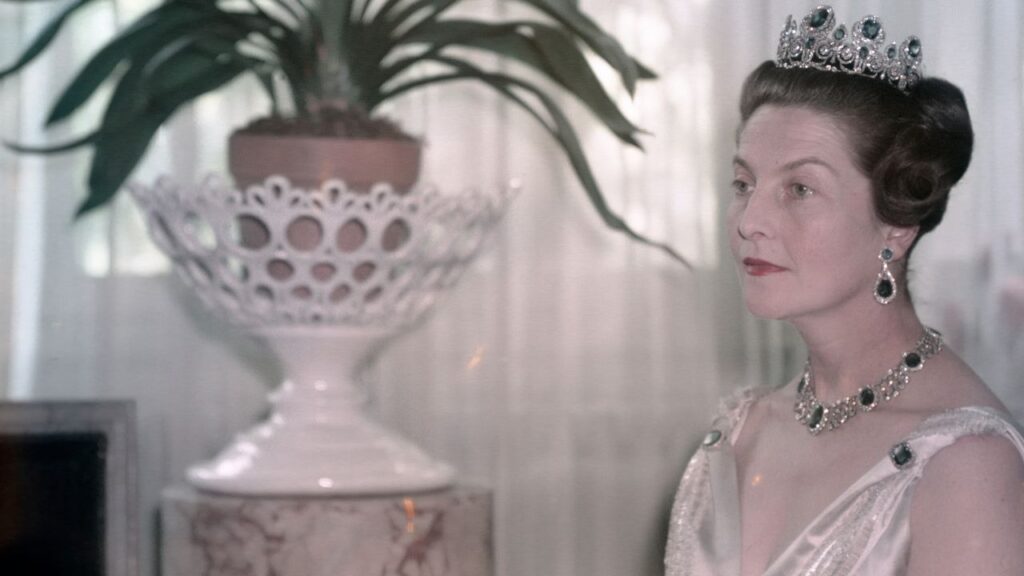 שוד הלובר כלל גניבה של תכשיטים מפורסמים שלבשו בני המלוכה הצרפתיים: "זו ההיסטוריה שלנו"